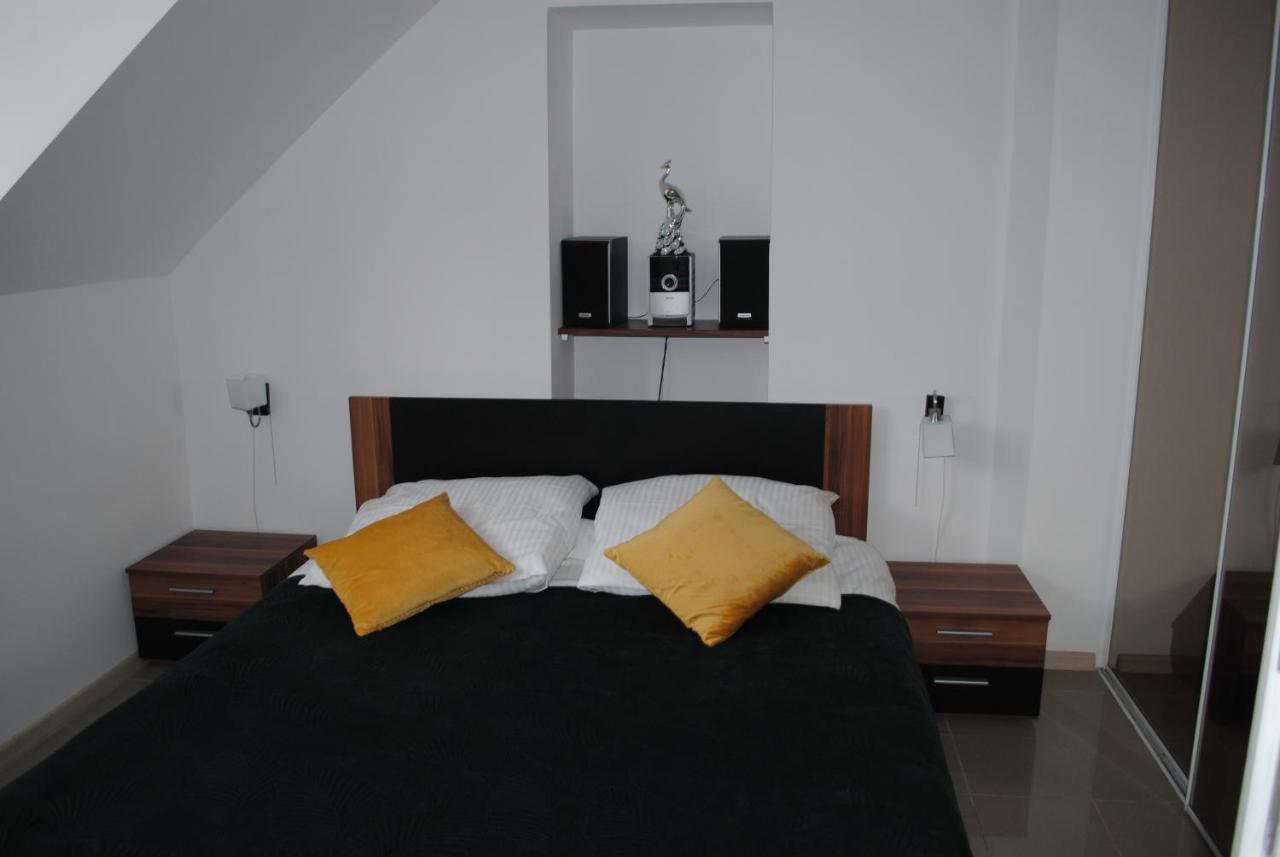 אוסטראון Dog Friendly Dom, Apartamenty Wichrowe Wzgorza Z Basenem Brenna מראה חיצוני תמונה