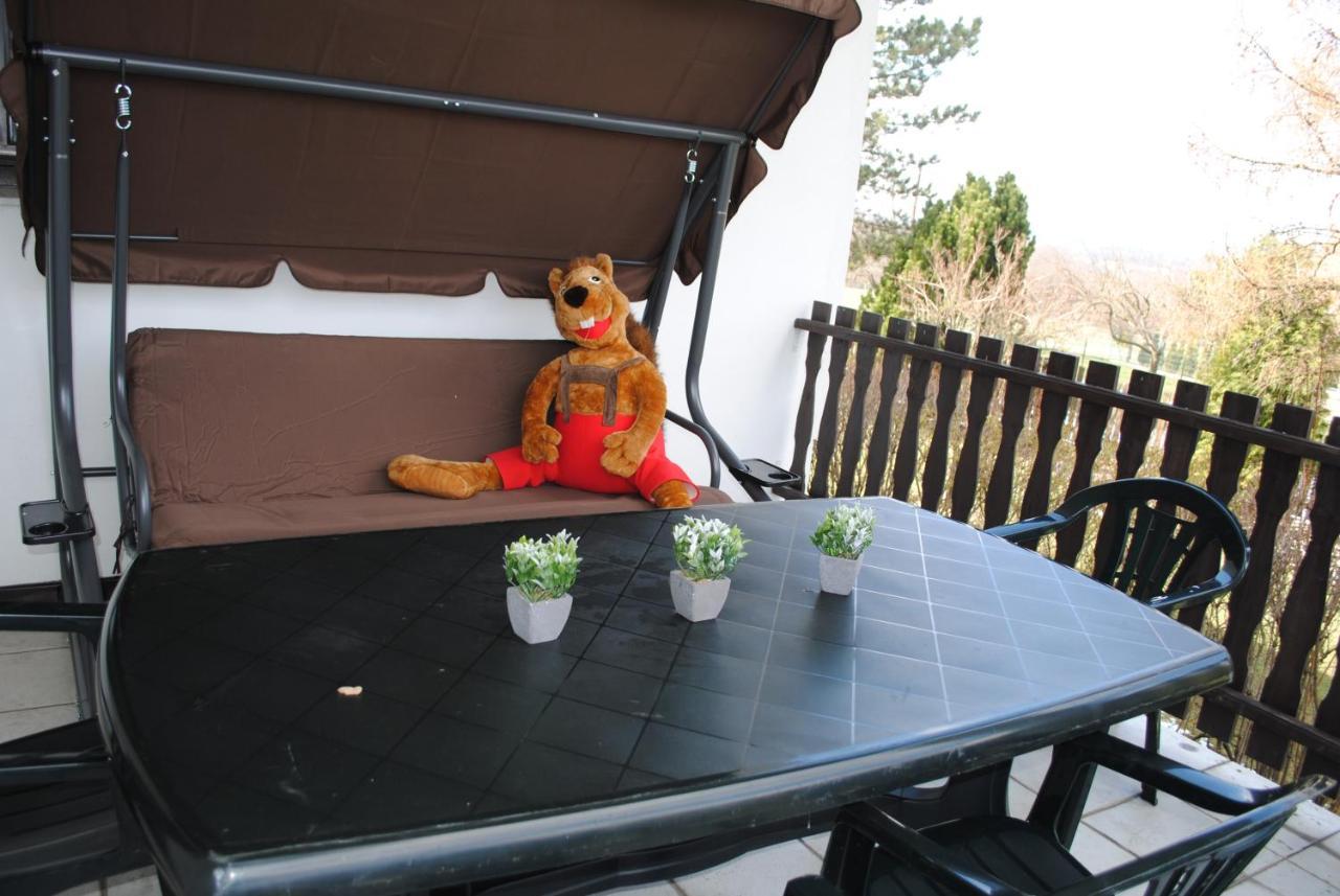 אוסטראון Dog Friendly Dom, Apartamenty Wichrowe Wzgorza Z Basenem Brenna מראה חיצוני תמונה