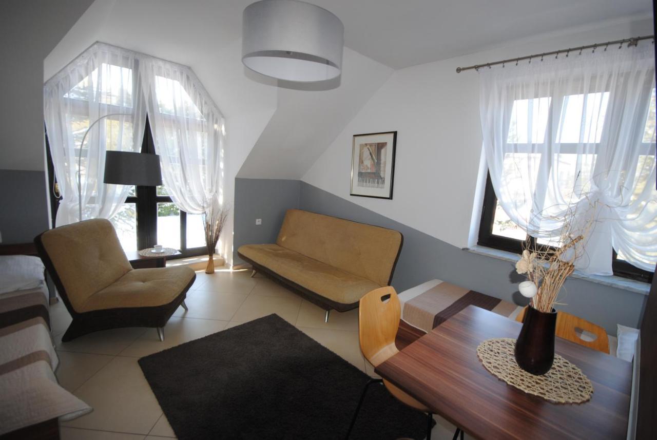 אוסטראון Dog Friendly Dom, Apartamenty Wichrowe Wzgorza Z Basenem Brenna מראה חיצוני תמונה