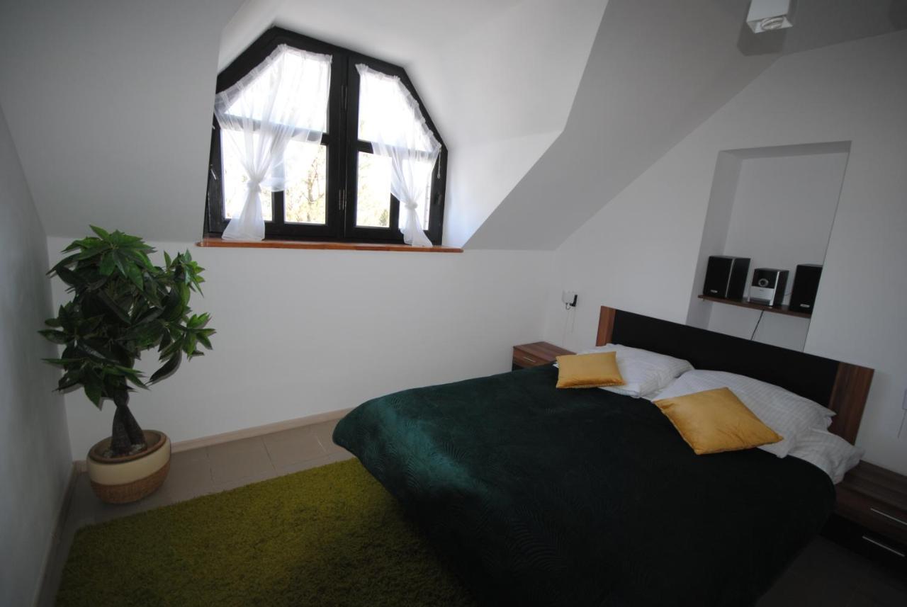 אוסטראון Dog Friendly Dom, Apartamenty Wichrowe Wzgorza Z Basenem Brenna מראה חיצוני תמונה