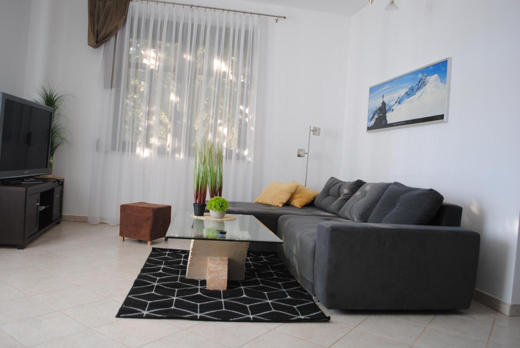 אוסטראון Dog Friendly Dom, Apartamenty Wichrowe Wzgorza Z Basenem Brenna מראה חיצוני תמונה