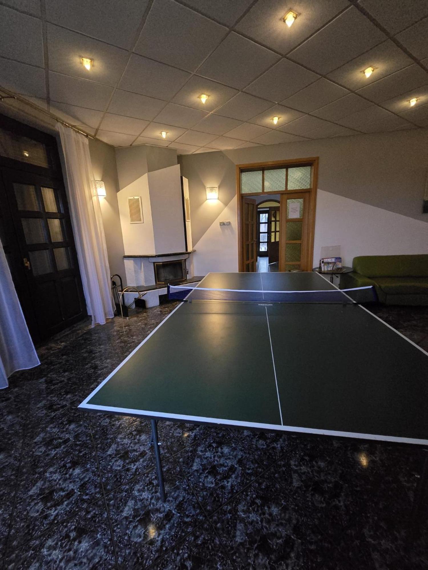 אוסטראון Dog Friendly Dom, Apartamenty Wichrowe Wzgorza Z Basenem Brenna מראה חיצוני תמונה